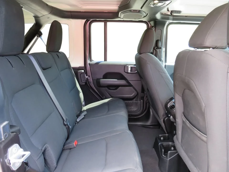 2021 Jeep JL Wrangler - Image 15 of 20