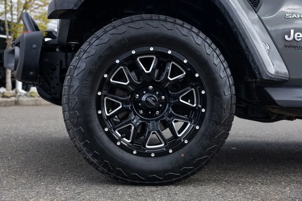 2021 Jeep JL Wrangler - Image 18 of 18
