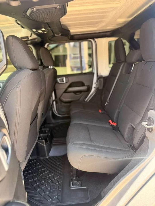 2021 Jeep JL Wrangler - Image 15 of 20