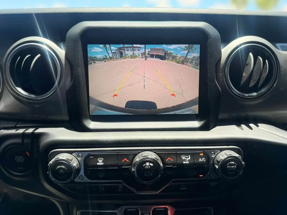 2021 Jeep JL Wrangler - Image 18 of 20