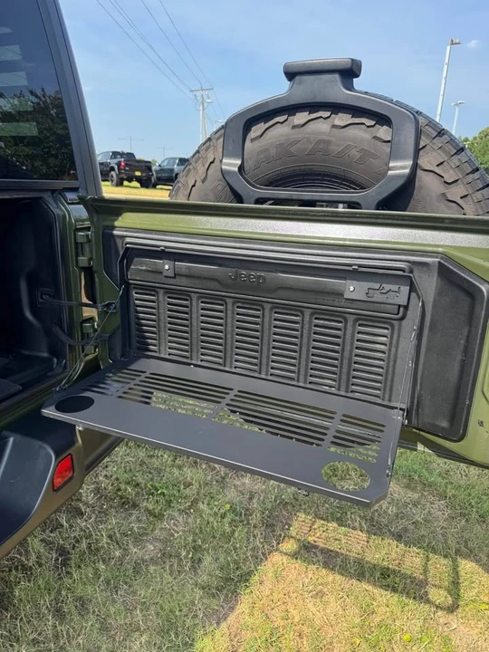 2021 Jeep JL Wrangler - Image 9 of 12