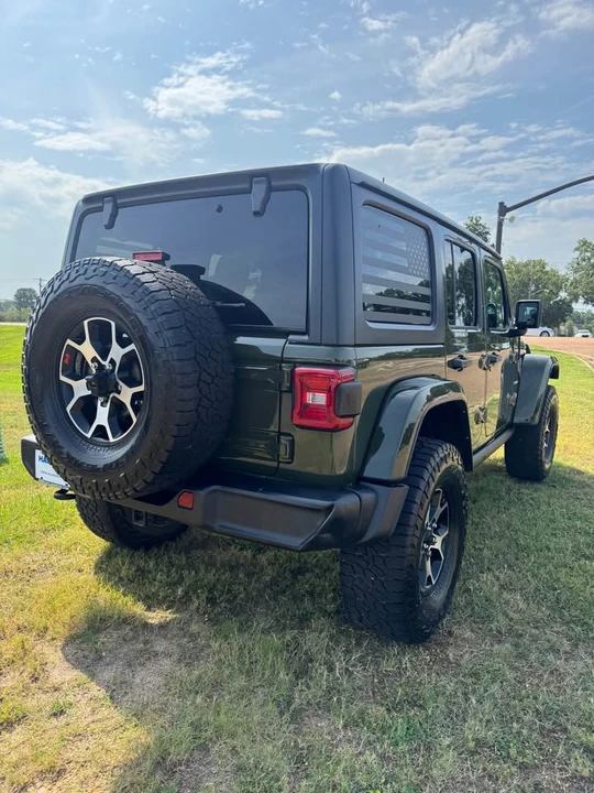 2021 Jeep JL Wrangler - Image 4 of 12