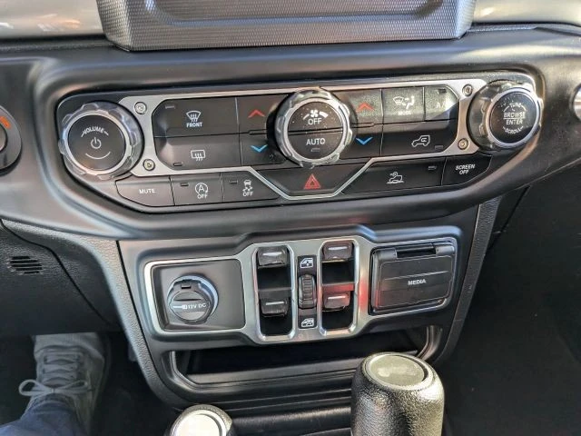 2021 Jeep JL Wrangler - Image 14 of 21