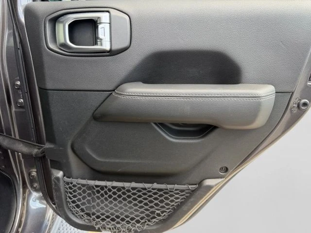 2021 Jeep JL Wrangler - Image 30 of 31