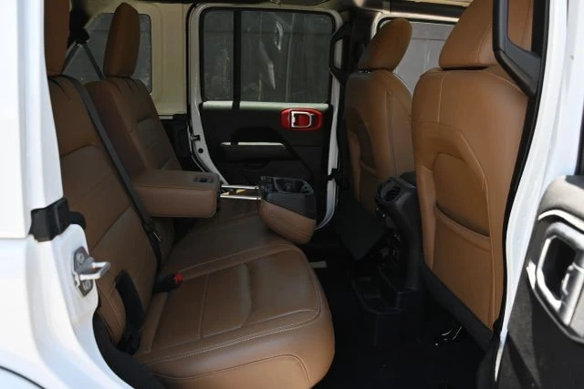 2021 Jeep JL Wrangler - Image 17 of 22