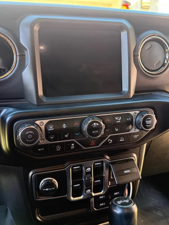 2021 Jeep JL Wrangler - Image 8 of 11