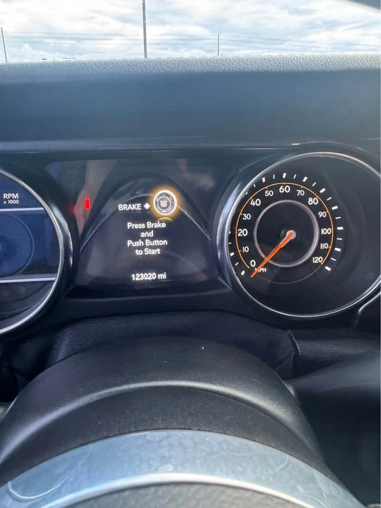 2021 Jeep JL Wrangler - Image 5 of 10