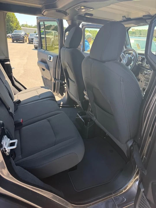 2021 Jeep JL Wrangler - Image 9 of 15