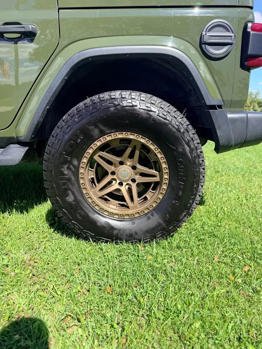 2021 Jeep JL Wrangler - Image 11 of 20