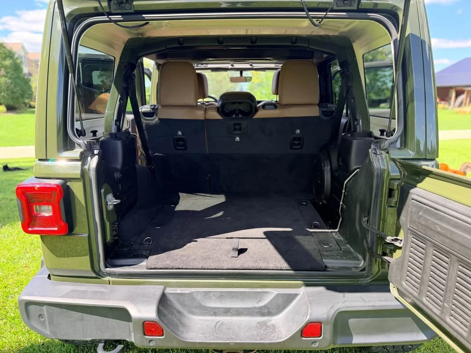 2021 Jeep JL Wrangler - Image 17 of 20