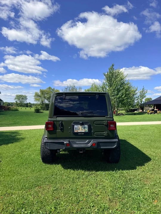 2021 Jeep JL Wrangler - Image 5 of 20