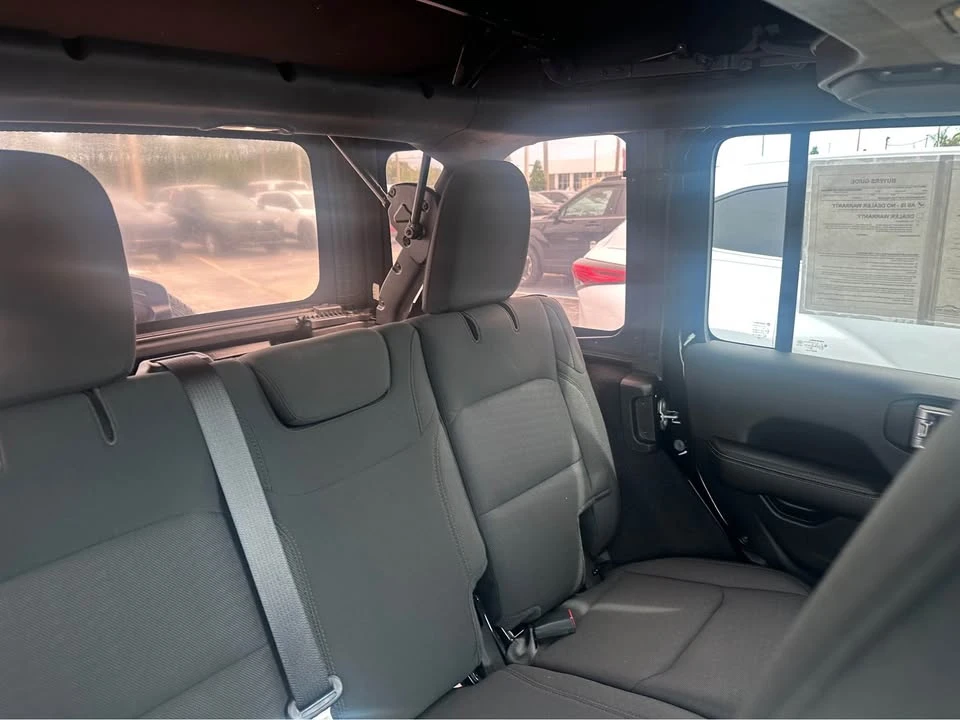 2021 Jeep JL Wrangler - Image 7 of 9