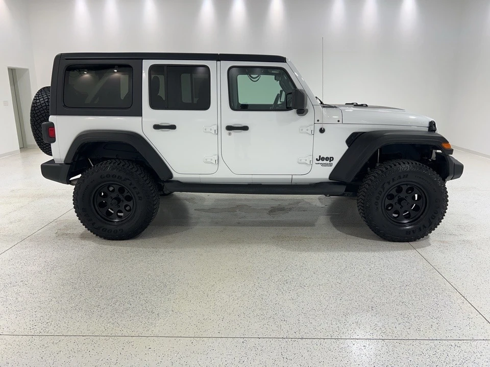 2021 Jeep JL Wrangler - Image 6 of 12