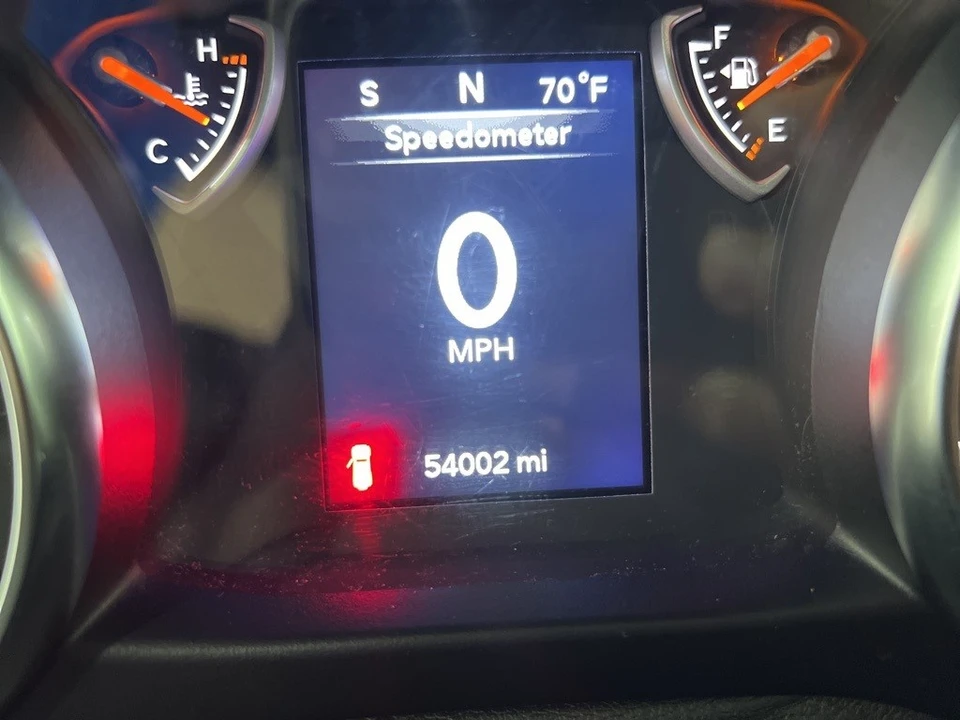 2021 Jeep JL Wrangler - Image 11 of 12