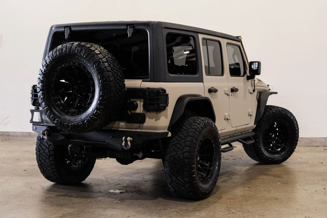 2021 Jeep JL Wrangler - Image 6 of 12