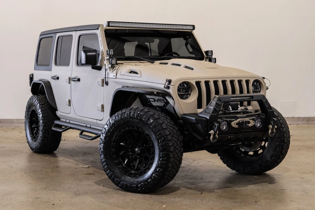 2021 Jeep JL Wrangler - Image 4 of 12