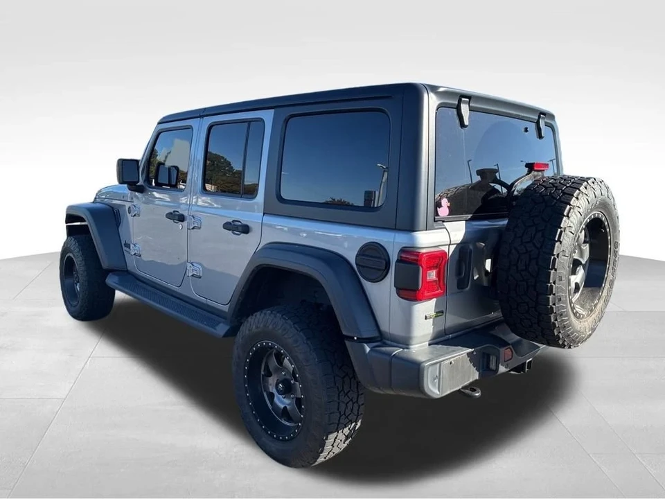 2021 Jeep JL Wrangler - Image 3 of 12
