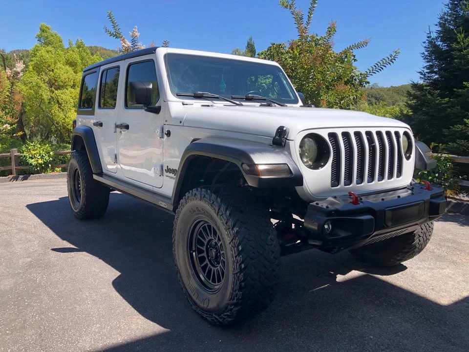 2021 Jeep JL Wrangler - Image 3 of 19