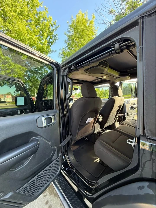 2021 Jeep JL Wrangler - Image 11 of 12