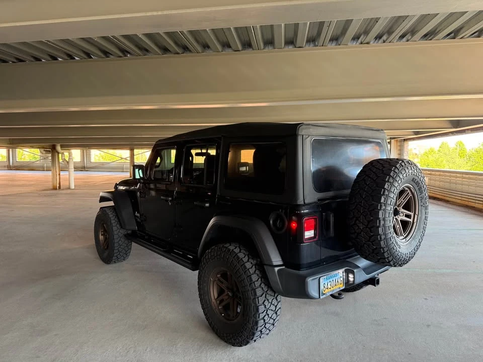 2021 Jeep JL Wrangler - Image 3 of 12