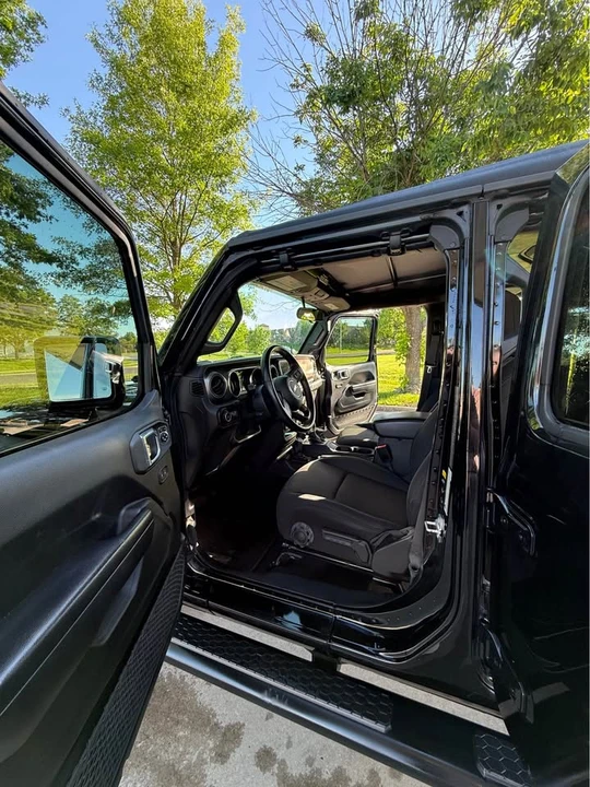 2021 Jeep JL Wrangler - Image 9 of 12