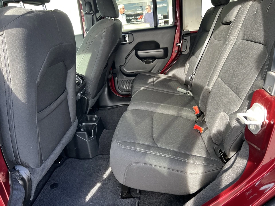 2021 Jeep JL Wrangler - Image 10 of 12