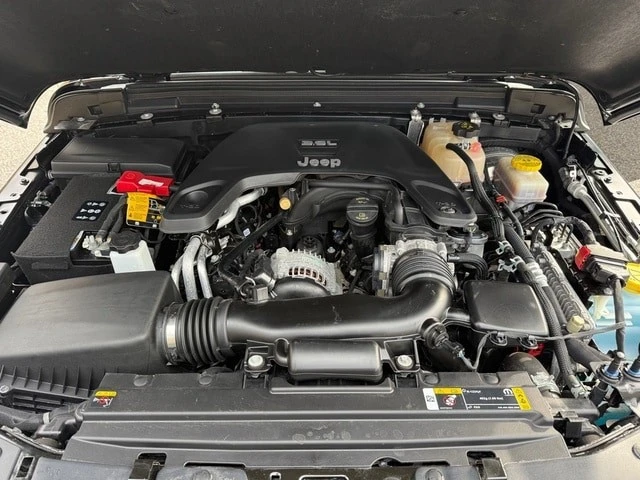 2021 Jeep JL Wrangler - Image 9 of 12