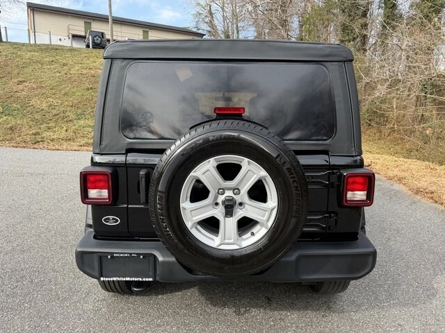 2021 Jeep JL Wrangler - Image 7 of 12