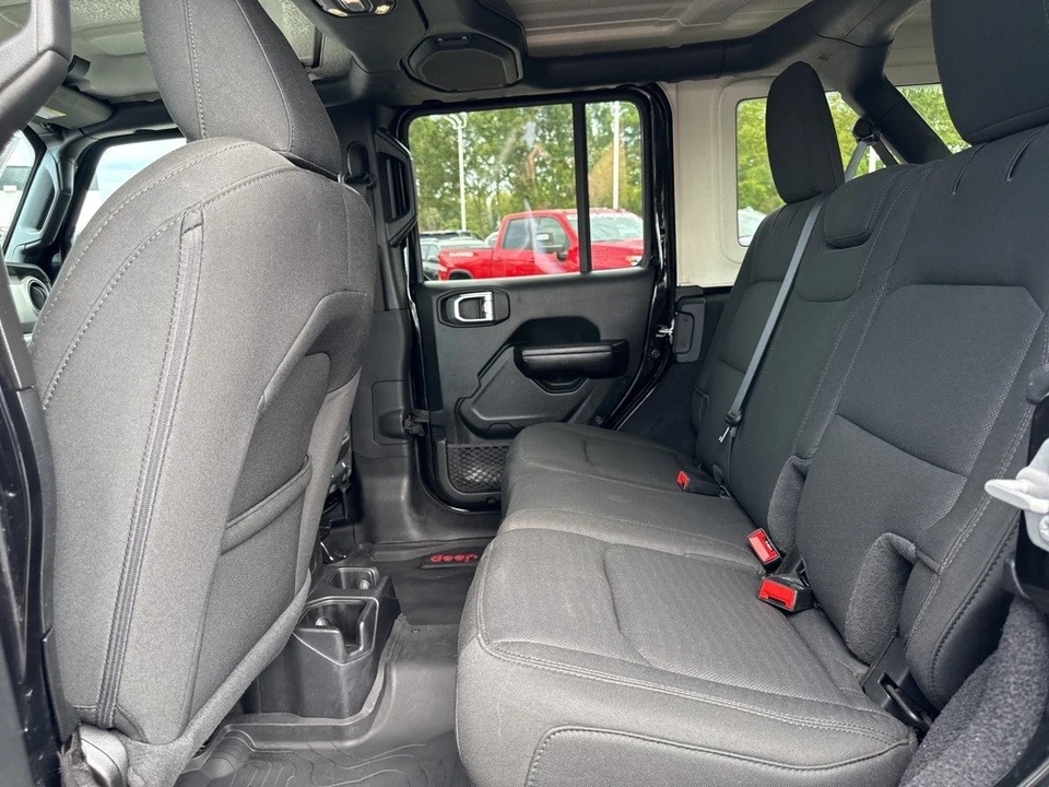 2021 Jeep JL Wrangler - Image 10 of 12