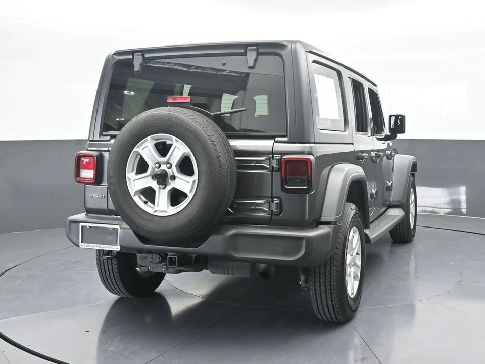 2021 Jeep JL Wrangler - Image 5 of 12