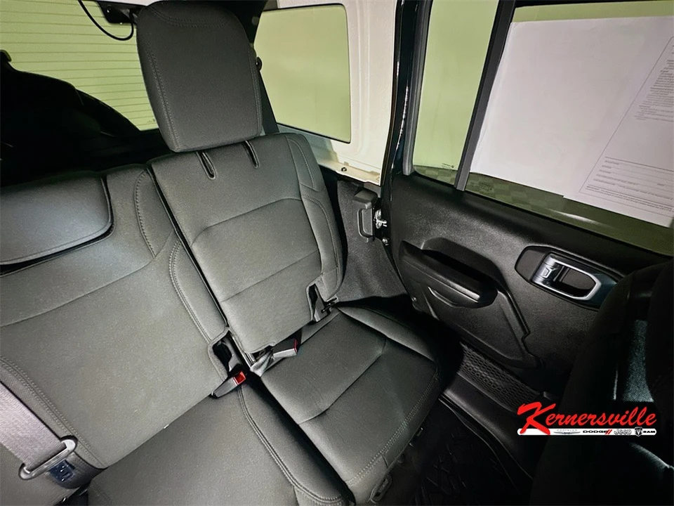 2021 Jeep JL Wrangler - Image 14 of 21