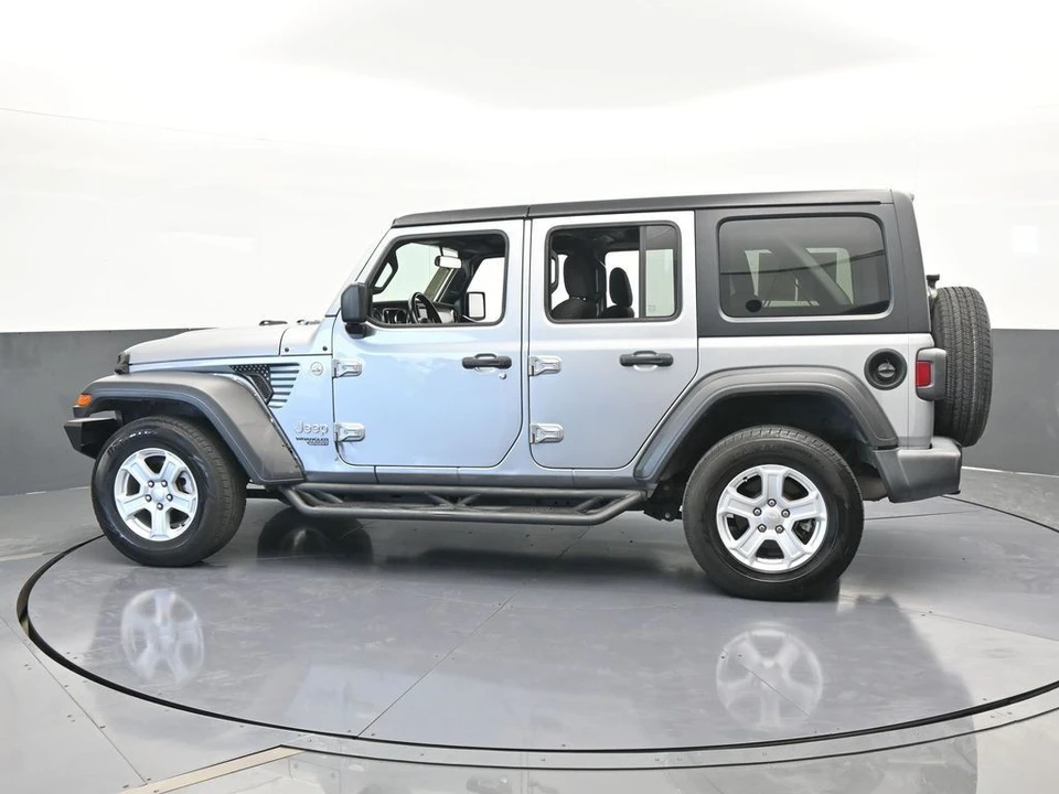 2021 Jeep JL Wrangler - Image 3 of 12