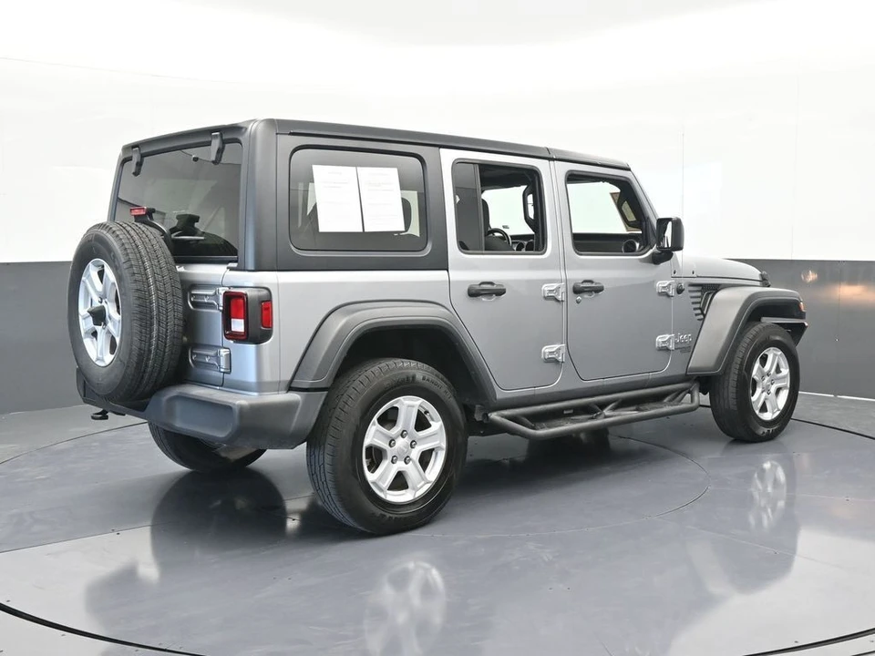 2021 Jeep JL Wrangler - Image 6 of 12