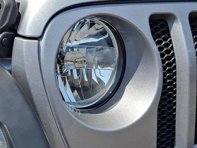 2021 Jeep JL Wrangler - Image 10 of 12