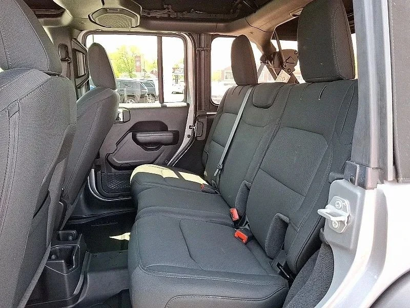 2021 Jeep JL Wrangler - Image 12 of 12