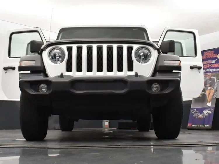 2021 Jeep JL Wrangler - Image 11 of 12