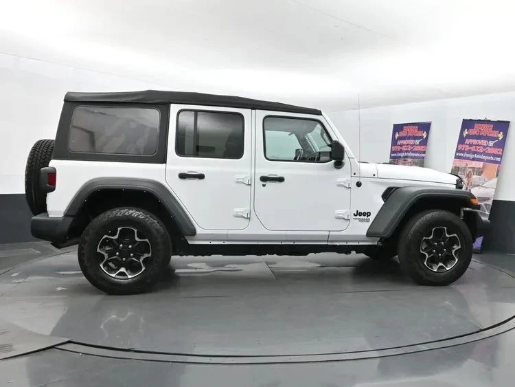 2021 Jeep JL Wrangler - Image 4 of 12