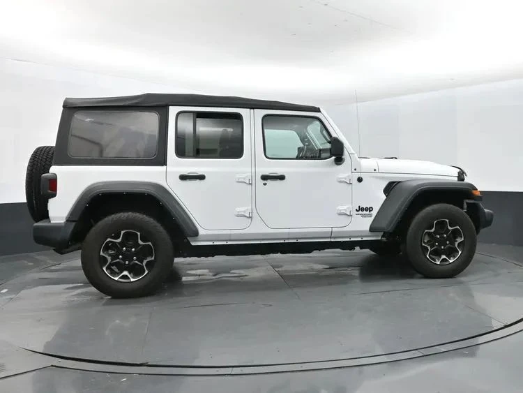 2021 Jeep JL Wrangler - Image 4 of 12