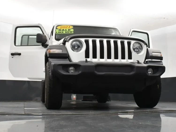 2021 Jeep JL Wrangler - Image 11 of 12