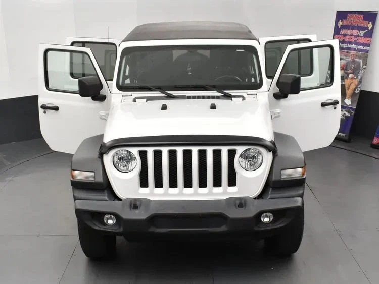 2021 Jeep JL Wrangler - Image 10 of 12
