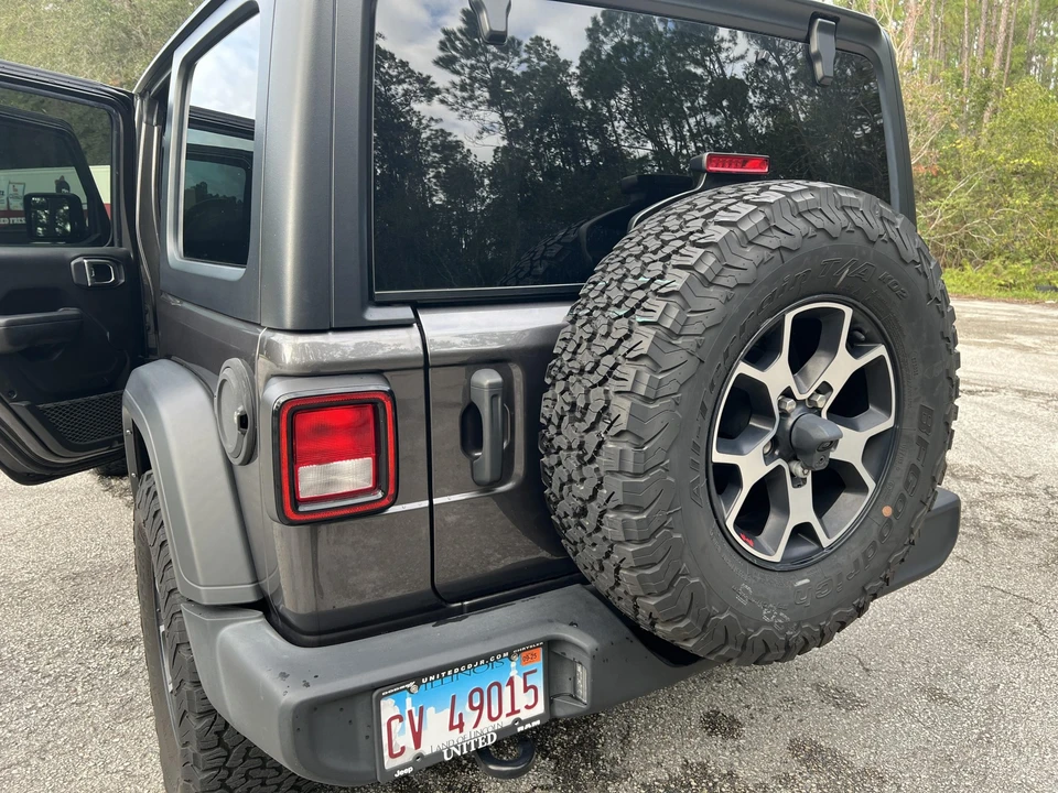 2021 Jeep JL Wrangler - Image 24 of 31