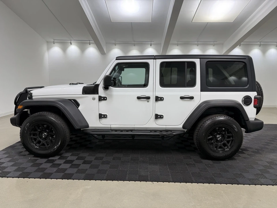 2021 Jeep JL Wrangler - Image 4 of 12