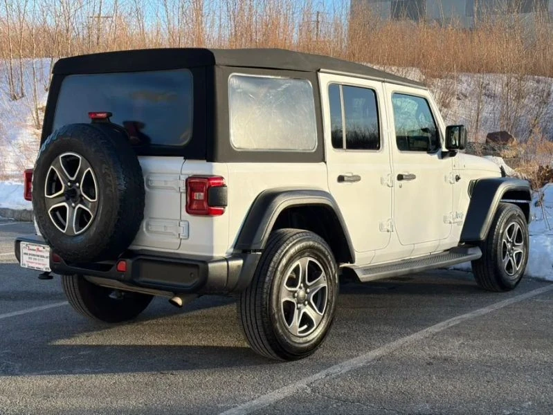 2021 Jeep JL Wrangler - Image 8 of 12