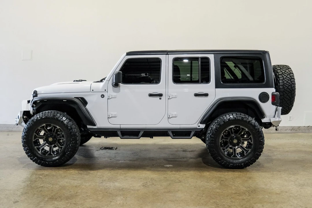2021 Jeep JL Wrangler - Image 7 of 12