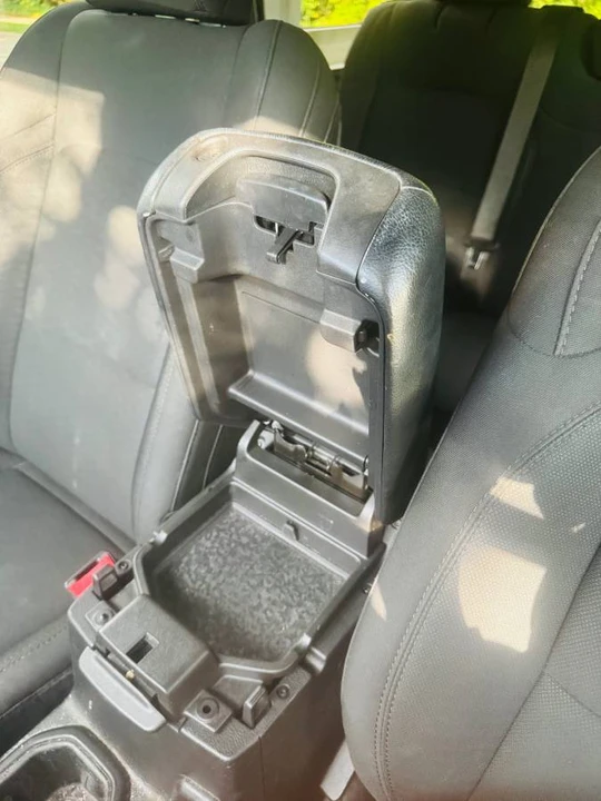 2021 Jeep JL Wrangler - Image 14 of 24