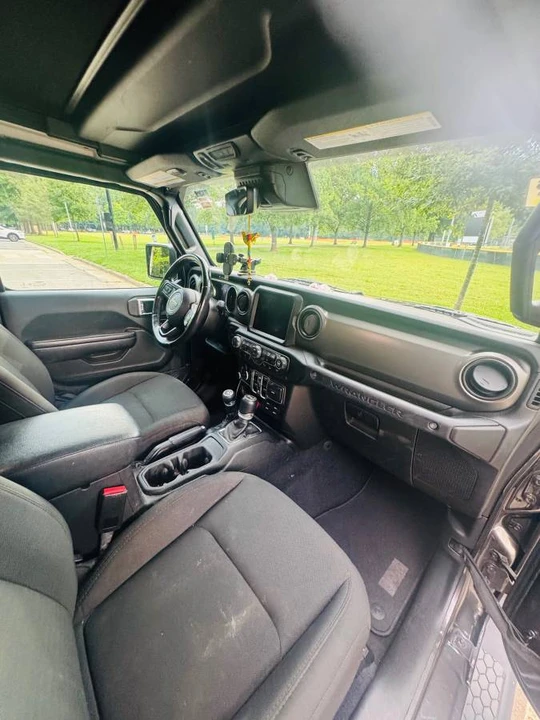 2021 Jeep JL Wrangler - Image 18 of 24