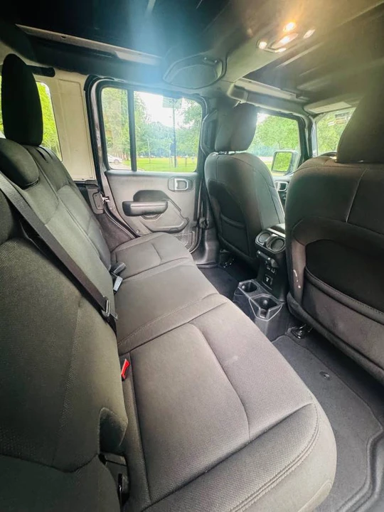 2021 Jeep JL Wrangler - Image 20 of 24