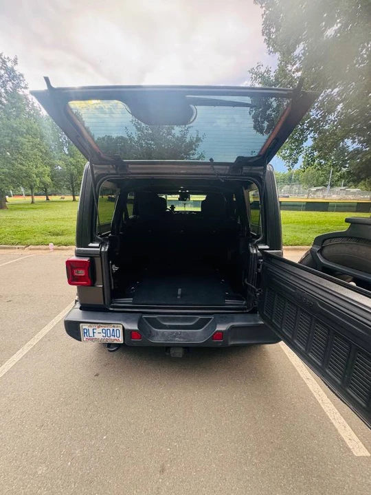 2021 Jeep JL Wrangler - Image 23 of 24