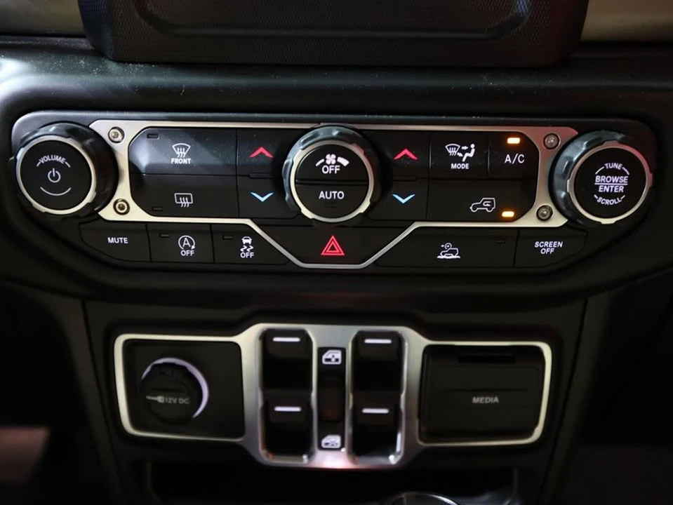 2021 Jeep JL Wrangler - Image 18 of 18