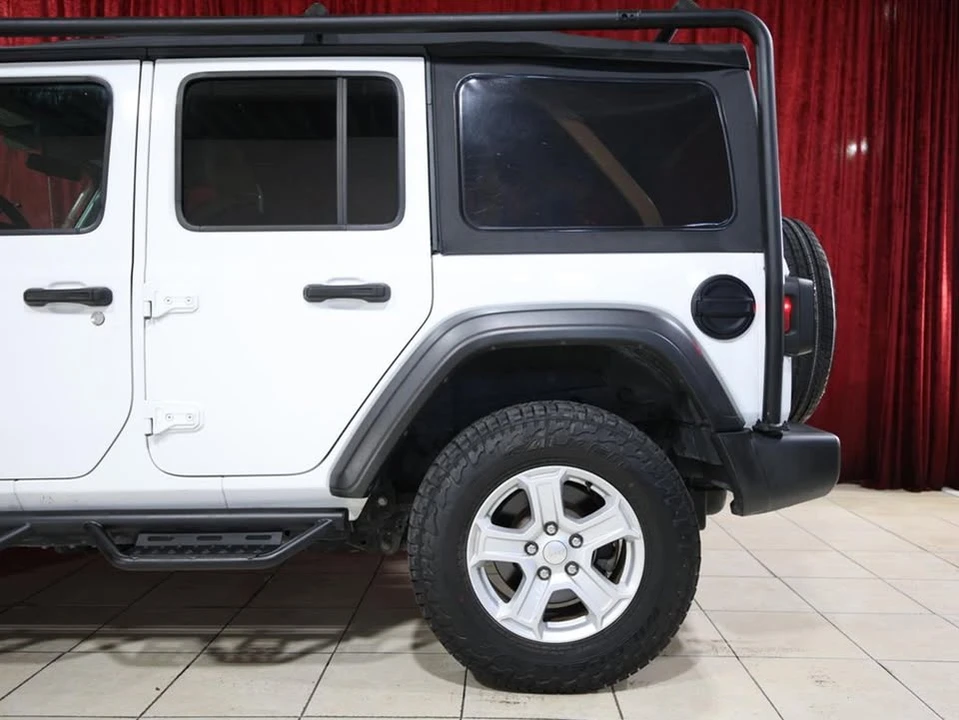 2021 Jeep JL Wrangler - Image 4 of 18